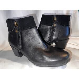 CLARKS EMSLIE TWIST BLACK LEATHER BOOTIE ANKLE BOOT SIDE ZIP SZ 6.5 M